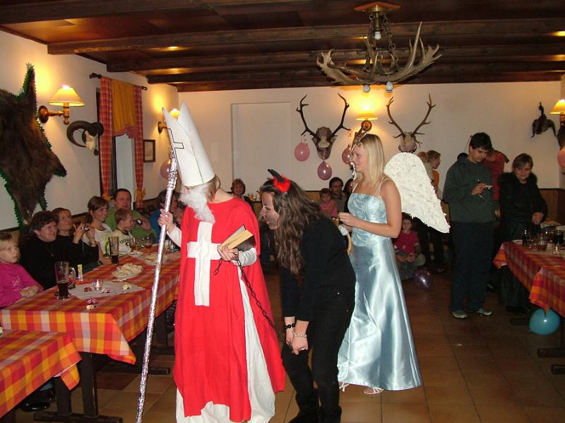 3 Andel,cert a Mikulas.jpg